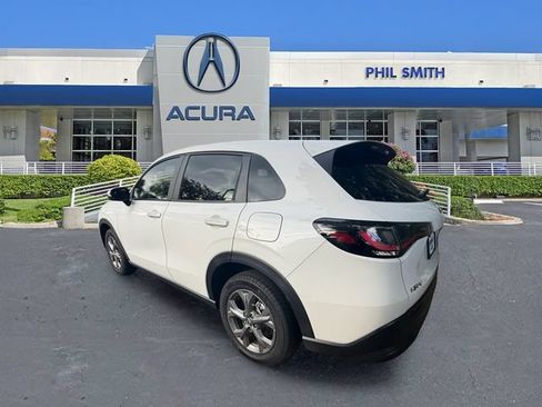 Used 2026 Honda HR-V LX image 9