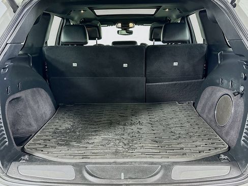 Used 2017 Jeep Grand Cherokee Limited w/ Luxury Group II RWD image 16