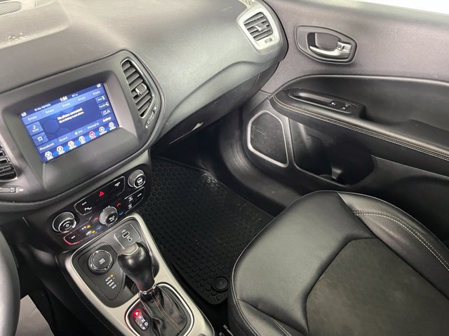 Used 2018 Jeep Compass Latitude w/ Popular Equipment Group AWD/4WD image 31