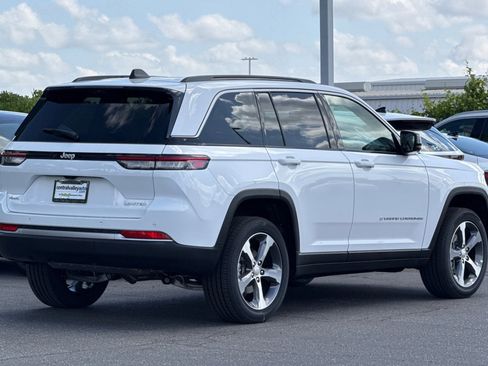 New 2026 Jeep Grand Cherokee Limited AWD/4WD image 4