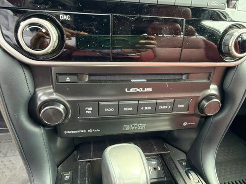 Certified 2023 Lexus GX 460 Premium w/ Premium Package AWD/4WD image 25