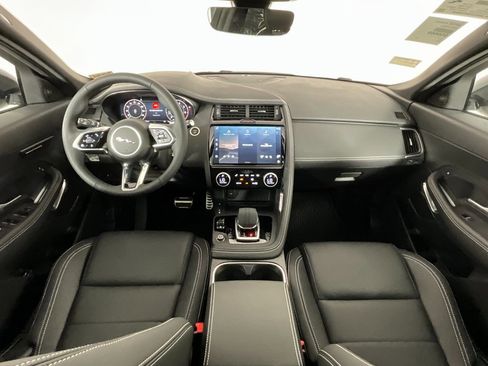 New 2024 Jaguar E-PACE R-Dynamic SE image 4