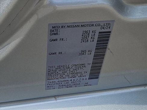 Used 2024 Nissan Altima 2.5 SV image 24