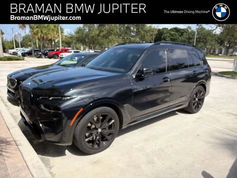 Used 2025 BMW X7 xDrive40i w/ M Sport Package AWD/4WD image 1