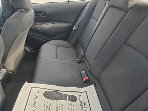 Used 2025 Toyota Corolla LE FWD image 21