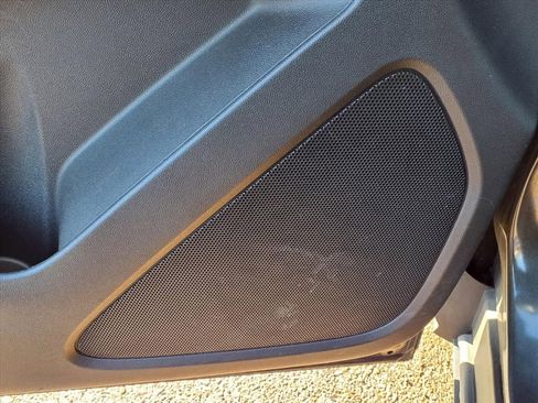 Used 2021 Chevrolet Equinox LT image 16