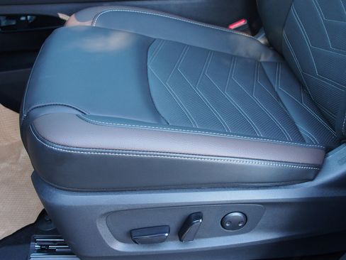 New 2025 Nissan Pathfinder Platinum w/ Cargo Package image 18