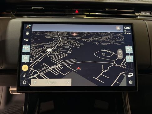 Used 2024 Land Rover Range Rover Sport image 21