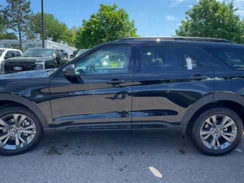 New 2026 Ford Explorer Active w/ Active Comfort Package AWD/4WD image 5