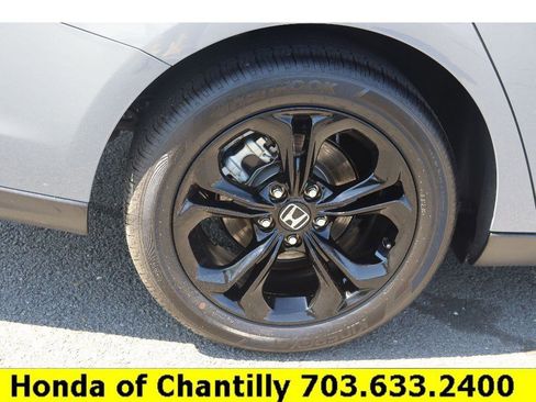 Certified 2025 Honda Accord SE image 32