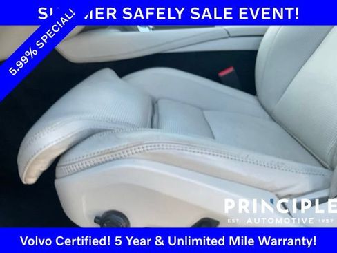 Certified 2024 Volvo XC90 T8 Ultimate AWD/4WD image 17