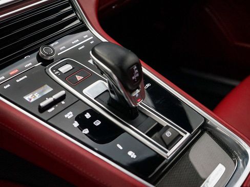 Used 2018 Porsche Panamera 4S image 21