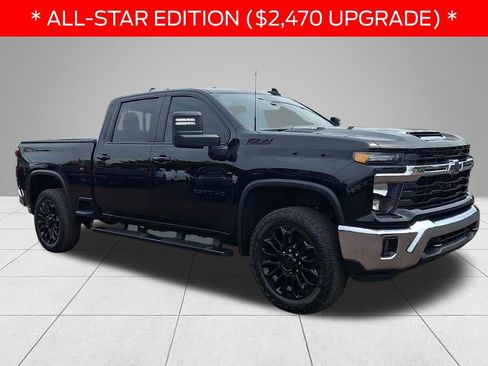 Used 2024 Chevrolet Silverado 2500 LT w/ All Star Edition AWD/4WD image 3