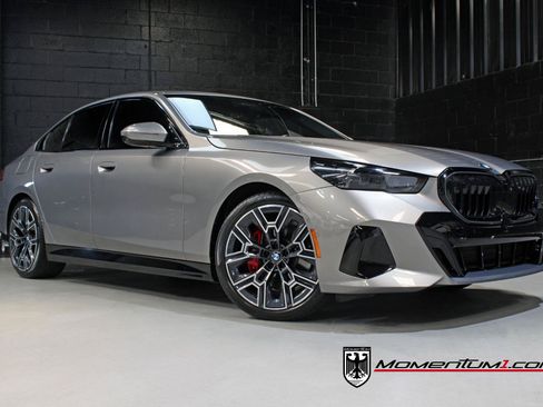 Used 2024 BMW 530i xDrive AWD/4WD image 1