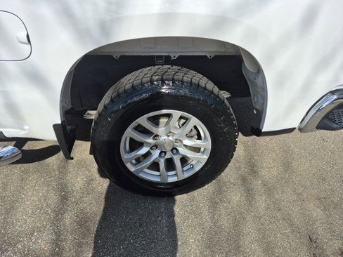 Used 2021 Chevrolet Silverado 1500 LT image 12