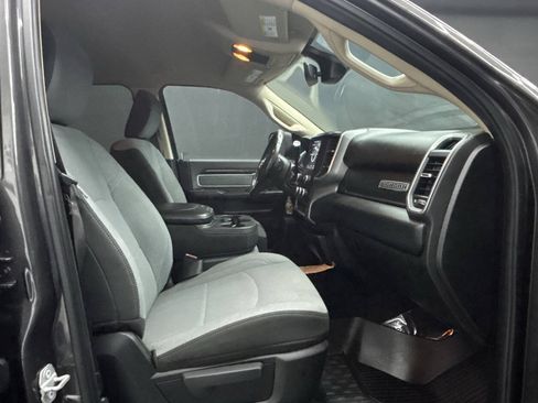 Used 2019 RAM 2500 Big Horn RWD image 36