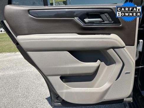 Used 2025 GMC Yukon Elevation w/ LPO, Floor Liner Package AWD/4WD image 14