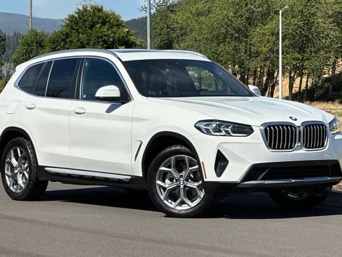 Used 2024 BMW X3 xDrive30i AWD/4WD image 1