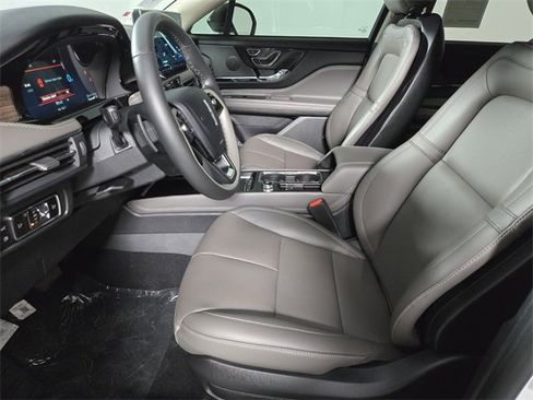 New 2026 Lincoln Corsair Grand Touring image 13