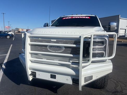 Used 2024 Ford F350 Limited image 8