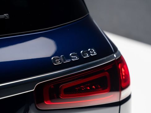 Used 2021 Mercedes-Benz GLS 63 AMG 4MATIC image 32