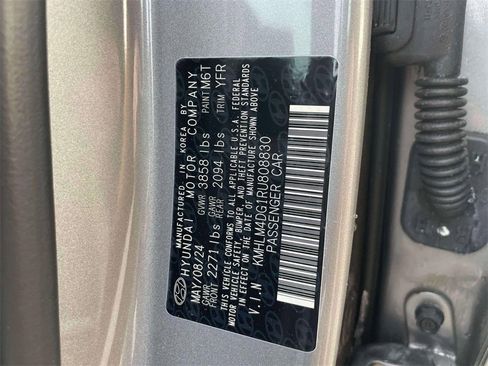 Certified 2024 Hyundai Elantra SEL image 18