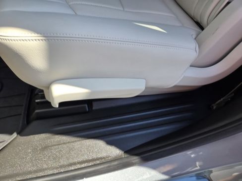 Used 2023 Buick Enclave Essence w/ LPO, Floor Liner Package AWD/4WD image 33