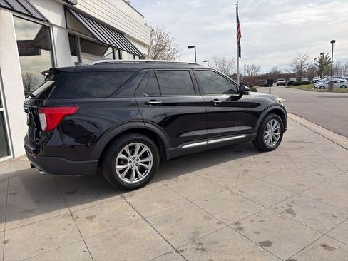 Used 2021 Ford Explorer Limited w/ Equipment Group 301A image 7