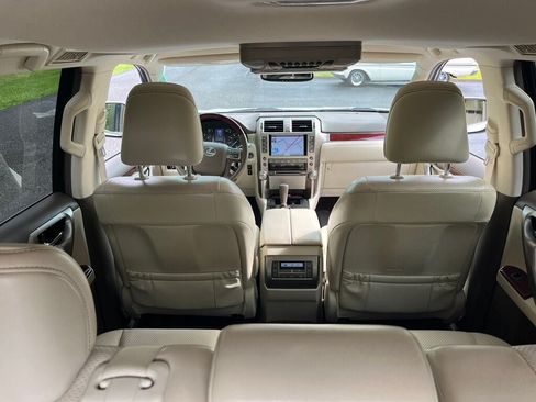 Used 2013 Lexus GX 460 w/ Comfort Plus Pkg AWD/4WD image 43