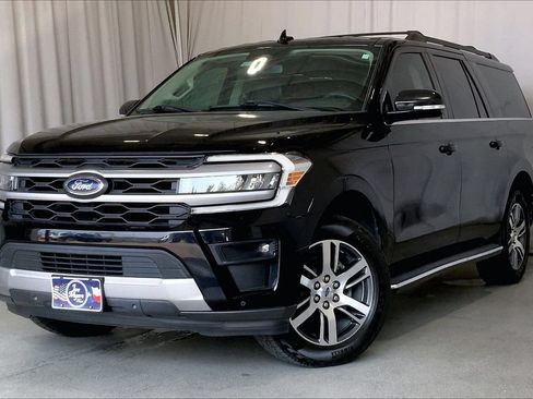 Used 2022 Ford Expedition Max XLT RWD image 2