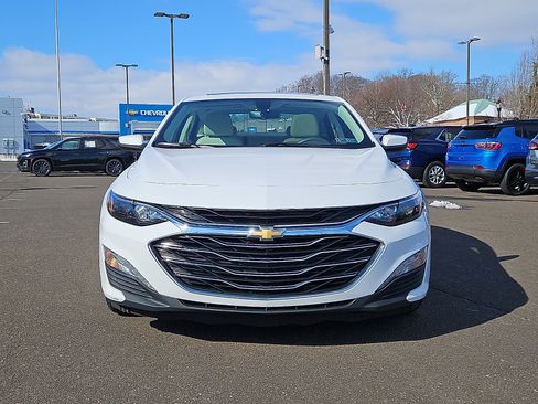 Used 2020 Chevrolet Malibu LT w/ Leather Package image 2