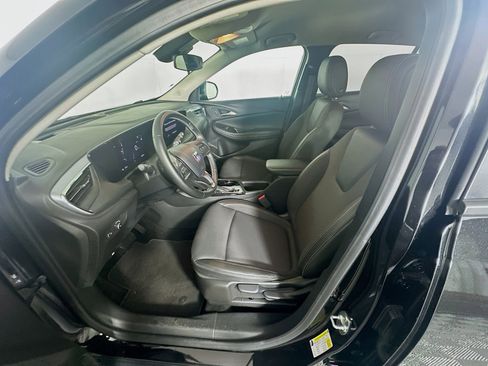 Used 2025 Buick Encore GX Preferred FWD image 13