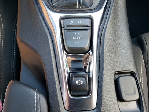 Used 2022 Chevrolet Camaro LT w/ RS Package image 24