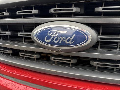 Used 2021 Ford F150 XLT w/ Equipment Group 302A High image 10