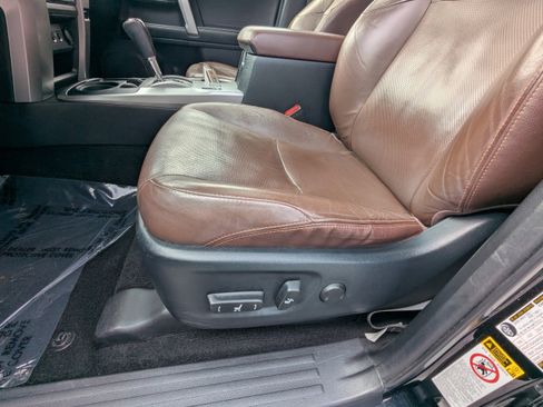 Used 2018 Toyota 4Runner Limited image 17