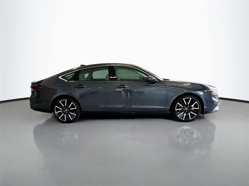 Certified 2025 Honda Accord Touring image 18