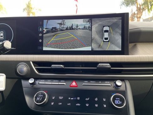 Certified 2025 Hyundai Sonata Limited image 9