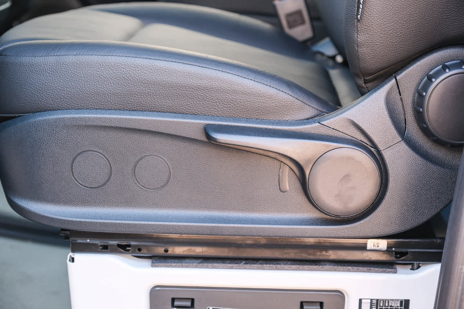 New 2025 Mercedes-Benz eSprinter 170 Cargo image 21