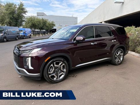 Used 2023 Hyundai Palisade Limited FWD image 1