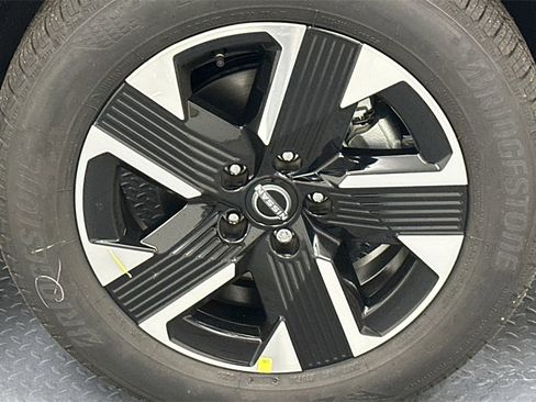 New 2026 Nissan Kicks SV w/ SV Premium Package image 20