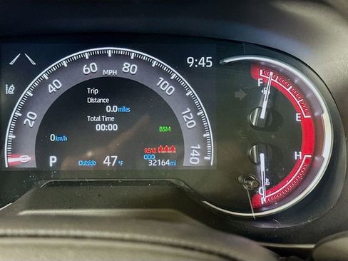 Used 2025 Toyota RAV4 XLE image 14