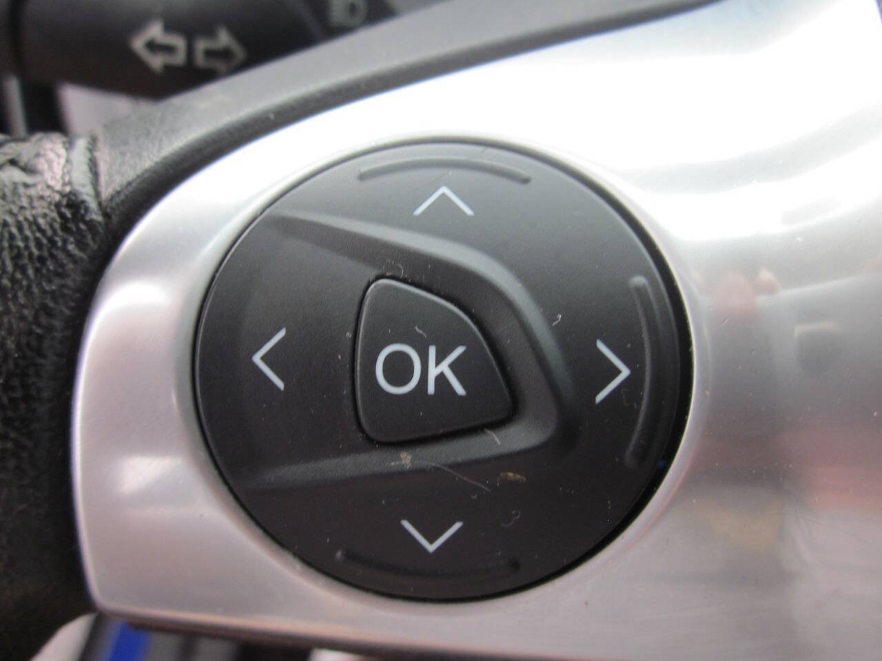 Used 2014 Ford Focus SE w/ Equipment Group 201A FWD image 17