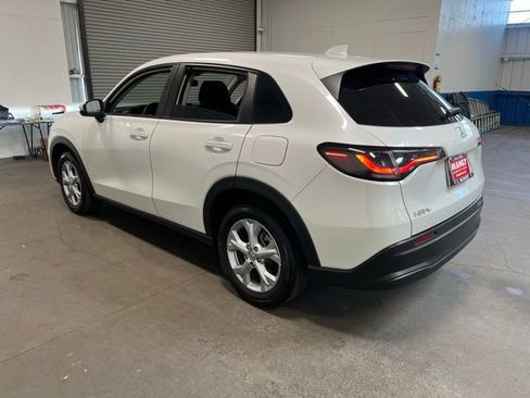 Used 2025 Honda HR-V LX image 5