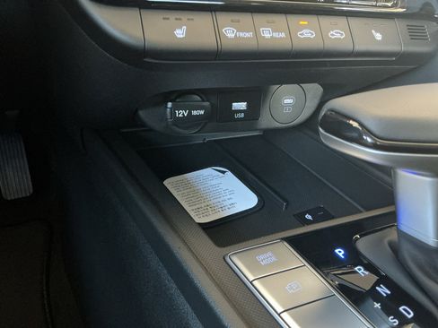 New 2026 Hyundai Elantra Limited FWD image 17