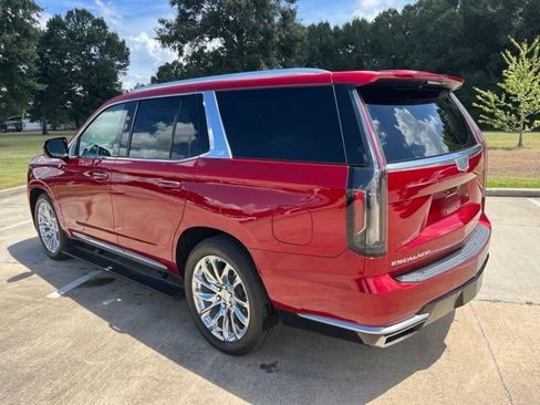 Used 2023 Cadillac Escalade Premium Luxury Platinum w/ LPO, Radiant Package RWD image 4
