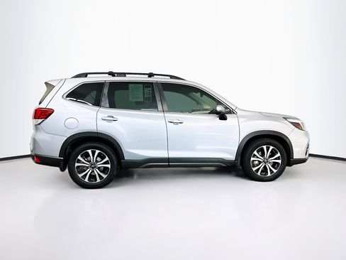 Used 2020 Subaru Forester Limited image 10
