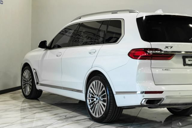 Used 2020 BMW X7 xDrive40i w/ Premium Package AWD/4WD image 13