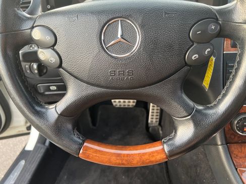 Used 2007 Mercedes-Benz CLK 350 Coupe image 17
