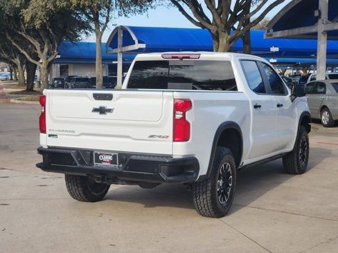 Used 2024 Chevrolet Silverado 1500 ZR2 image 15