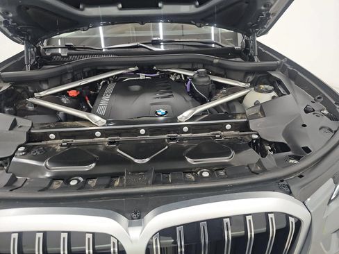 Certified 2026 BMW X7 xDrive40i AWD/4WD image 16